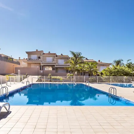 Little - Private Pool Daire