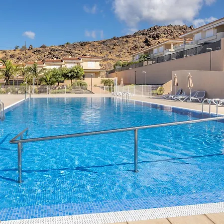 Little - Private Pool Daire