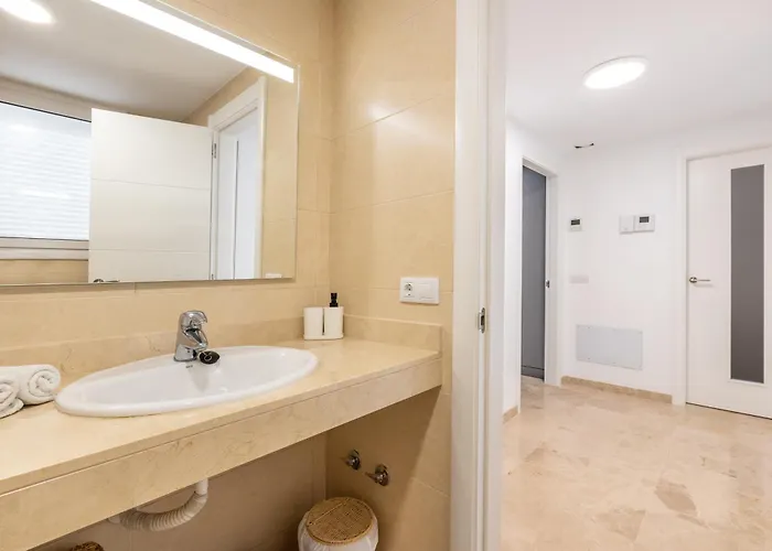 Little - Private Pool